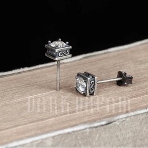 NEW ARRIVAL S925 Sterling Silver Retro Square Four Claw Zircon Earrings